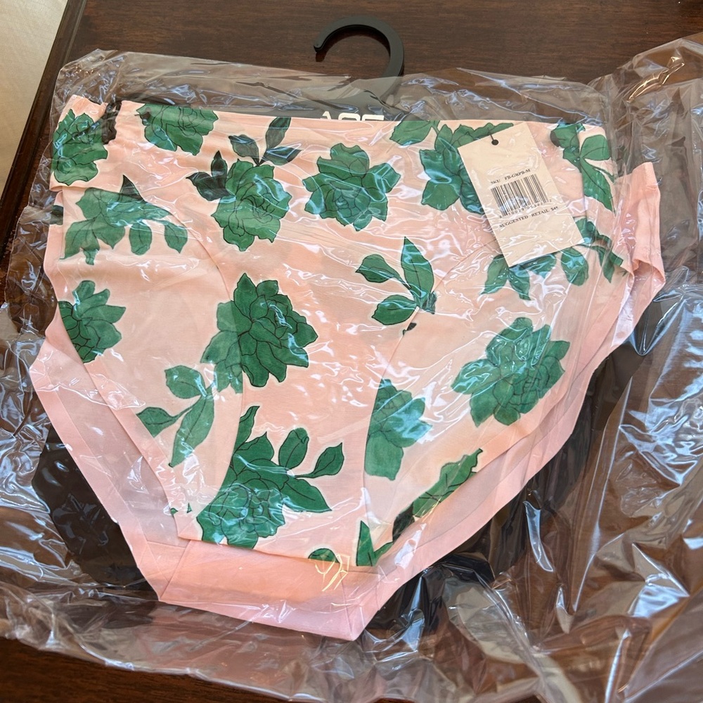 AQS Medium Floral Bikini Panties Underwear Pink & Green Rose Print 3 Pack NWT